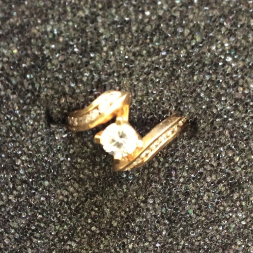 🌟 🌸HOST PICK 🌟 🌸 NWT 14K GENUINE GOLD & DIAMOND RING W/APPRAISAL MSRP $4,300 - Picture 2 of 6